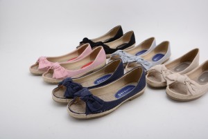 【公式】レディース靴の通販 shop kilakila（キラキラ）本店ブログ　オープントゥのローヒールパンプス