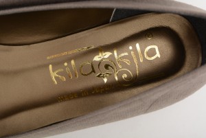 【公式】レディース靴の通販 shop kilakila（キラキラ）本店ブログ　とんがりポインテットトゥのローヒールパンプス