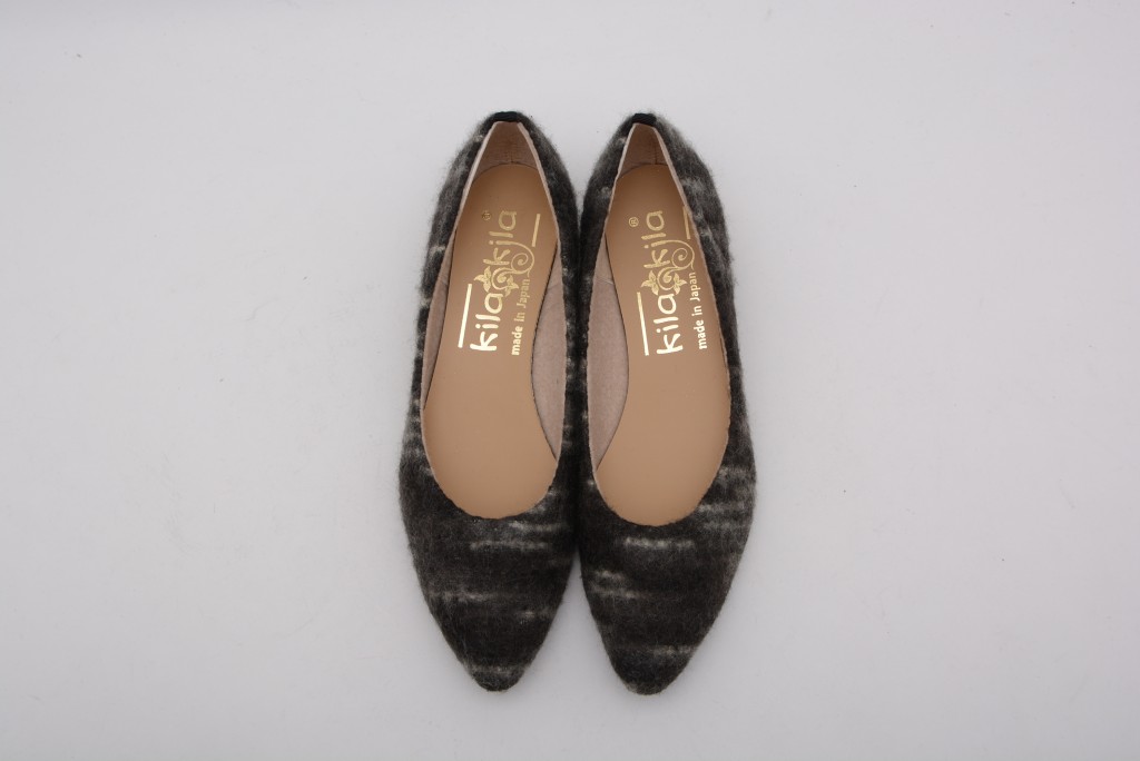 【公式】レディース靴の通販 shop kilakila 本店　フェルト調素材のポインテッドトゥぺたんこパンプス