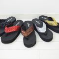 【公式】レディース靴の通販 shop kilakila（キラキラ）本店　きらきらスパンコールの厚底太トングサンダル